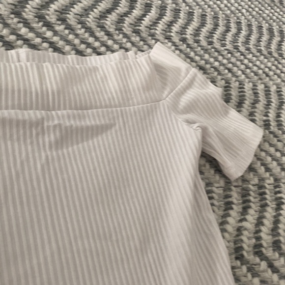 Wilfred off the shoulder, bodycon shirt - Picture 2 of 3